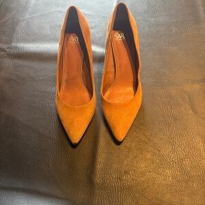 Franco Sarto Tan Suede Block Heel Pumps – Size 8.5M